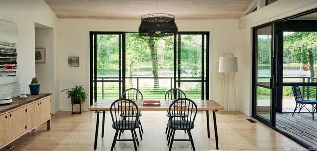 Building Photo - 8 Chester Rd