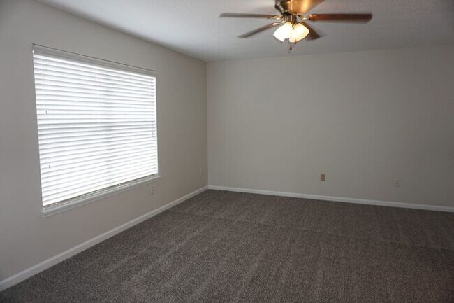 Building Photo - Julington Creek home with pool