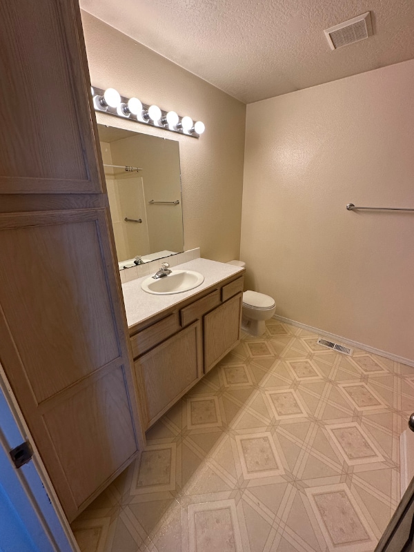 Building Photo - 1665 Peregrine Dr