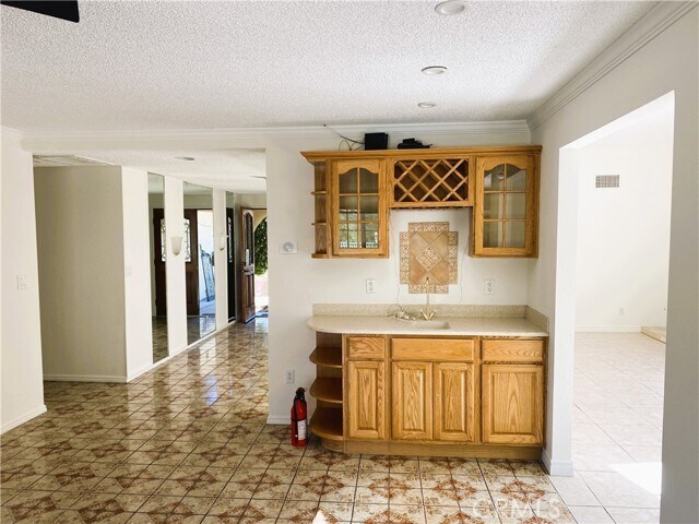 Building Photo - 9257 La Shell Dr