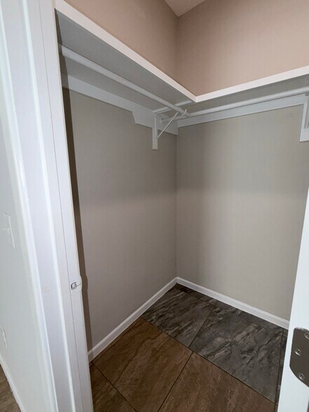 Building Photo - 3300 N Moorefield Rd