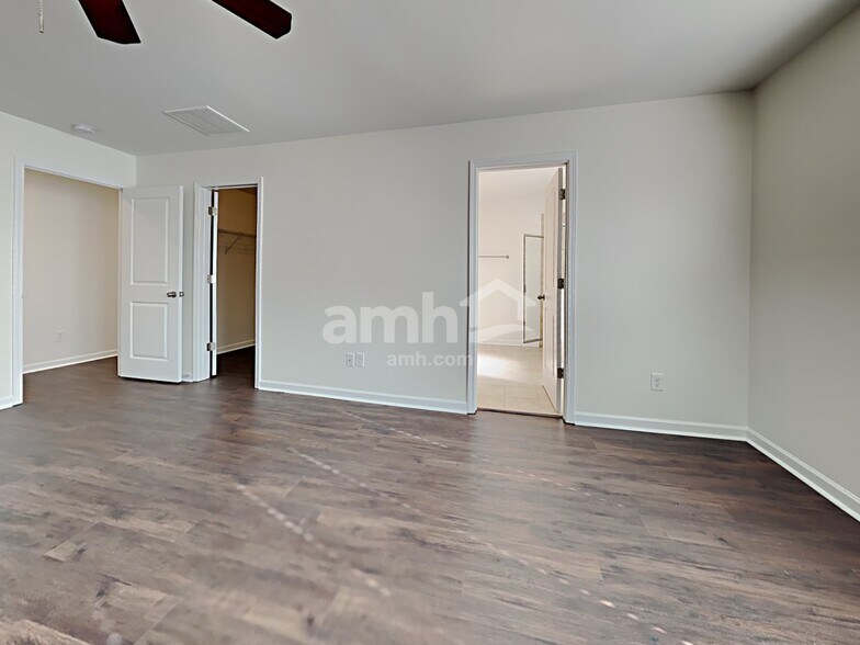 Building Photo - 138 Blackwater Way