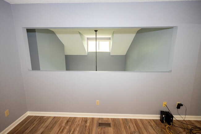 Building Photo - 1473 S Mariners Pointe