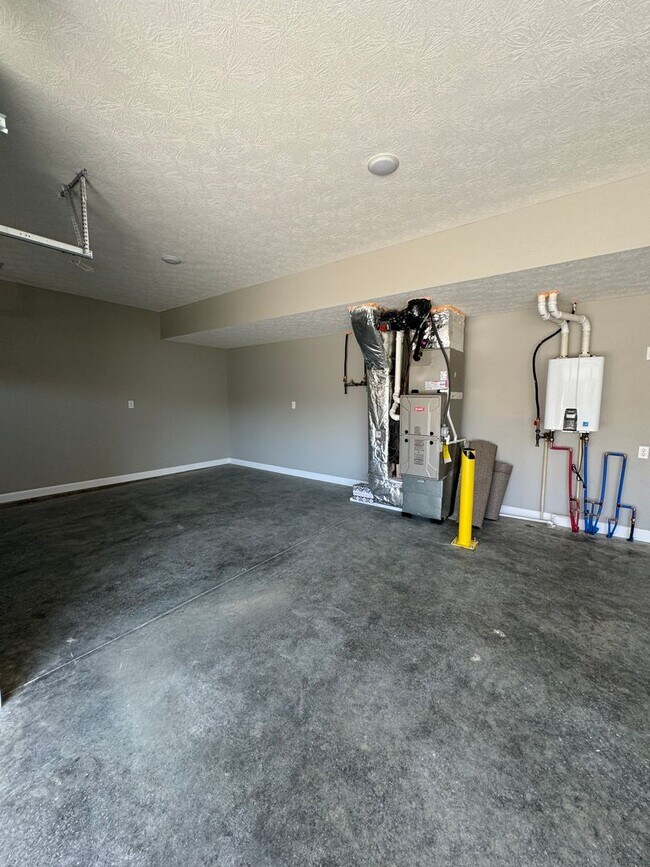 Building Photo - 4 Bedroom Single Family Home - WEST LAFAYETTE