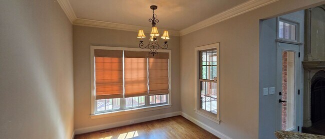 Building Photo - Beautiful Home with a full in law suite in Lewisville