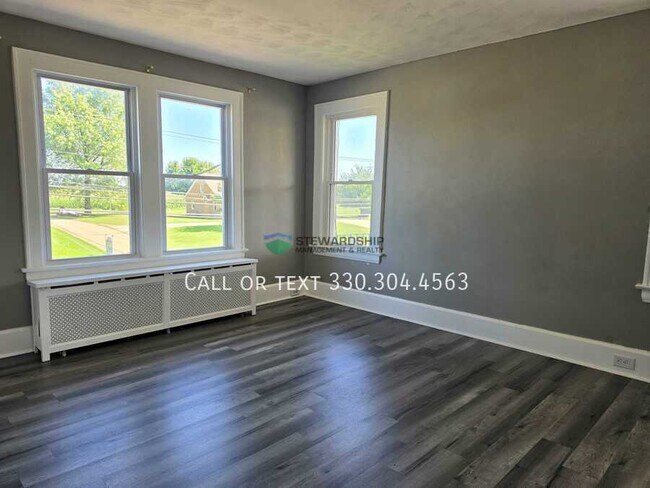Building Photo - 12990 Lincoln Way W