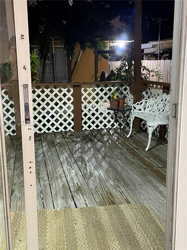 Building Photo - 63 NW 51st Ave