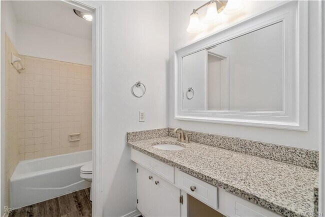 Building Photo - Updated 3 bed/ 2 bath home in South Bossier