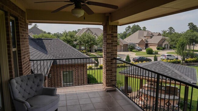 Building Photo - 13714 Oak Harbor Bend
