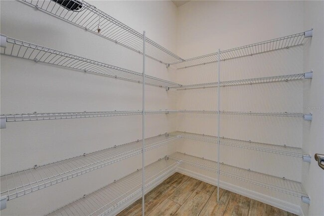 Building Photo - 2137 Crofton Ave