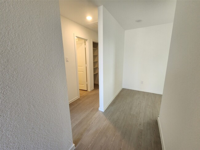 Building Photo - 17307 Adina Creek Ct