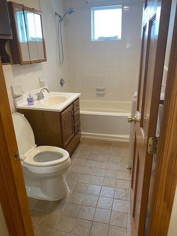 Building Photo - 30 Lorette St