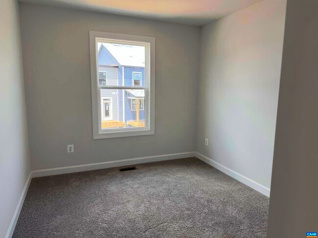 Building Photo - 5426 Golf Dr