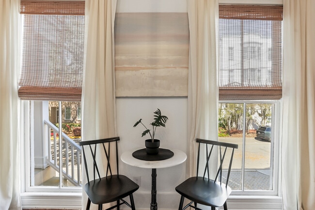 Building Photo - 505 E Mc Donough St