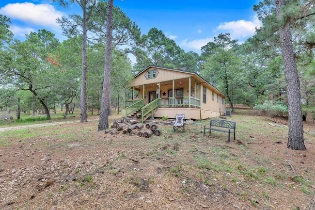 Building Photo - 928 Moccasin Trail