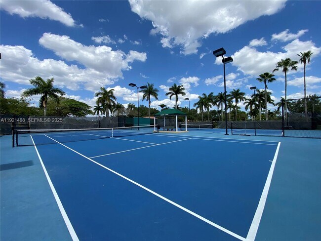 Building Photo - 18744 SW 28th Ct