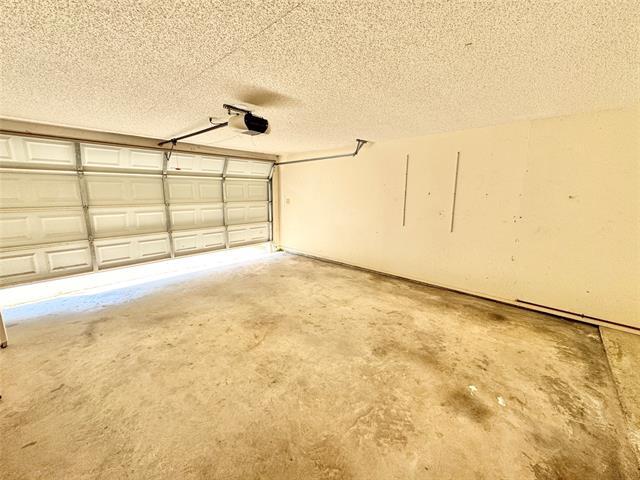 Building Photo - 204 Pear Tree Pl