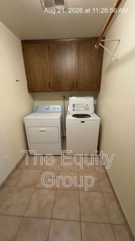Building Photo - 2730 W Seeger Ave