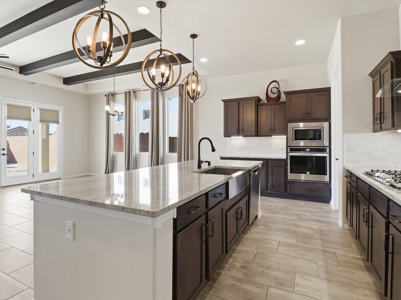 Building Photo - 6936 Dusty Dr NE