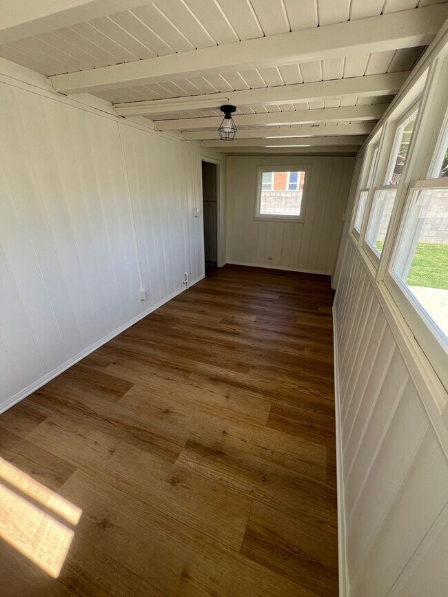 Building Photo - CHARMING! Remodeled 2 Bedroom home with storage and yard