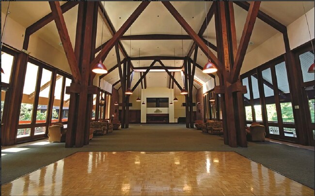 Building Photo - Beautifully Updated Mt. Park Condo Located...