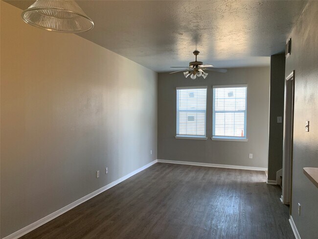 Building Photo - 3730 Lehall St