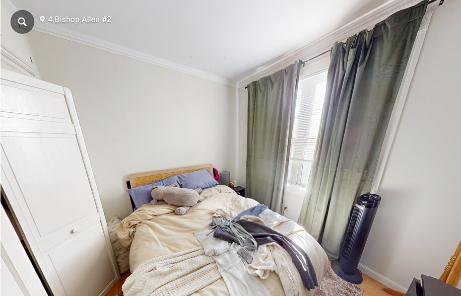 Building Photo - 4 Bishop Allen Dr