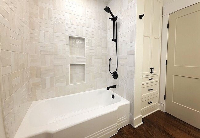 Building Photo - Lease this fully remodeled sanctuary – where modern luxury meets timeless East Texas charm!