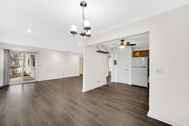 Building Photo - 12 Aberdeen Ct