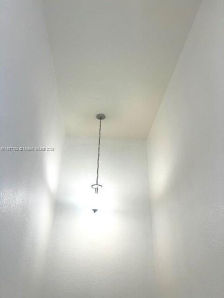 Building Photo - 5505 NW 27th Ct