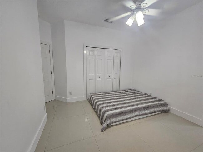 Building Photo - 12913 Islamorada Dr