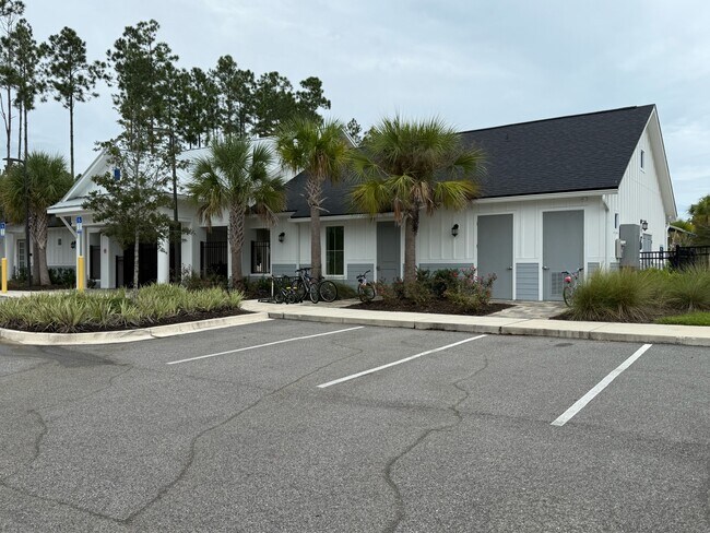 Building Photo - 48 Java Ln