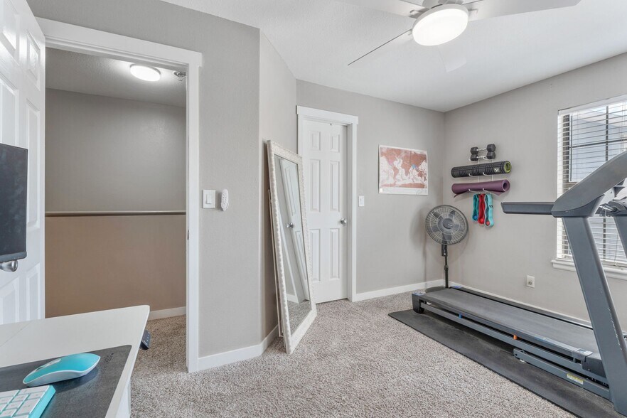 Building Photo - 963 Tampico Ct