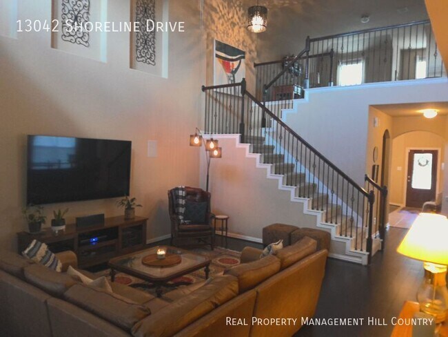 Building Photo - 13042 Shoreline Dr