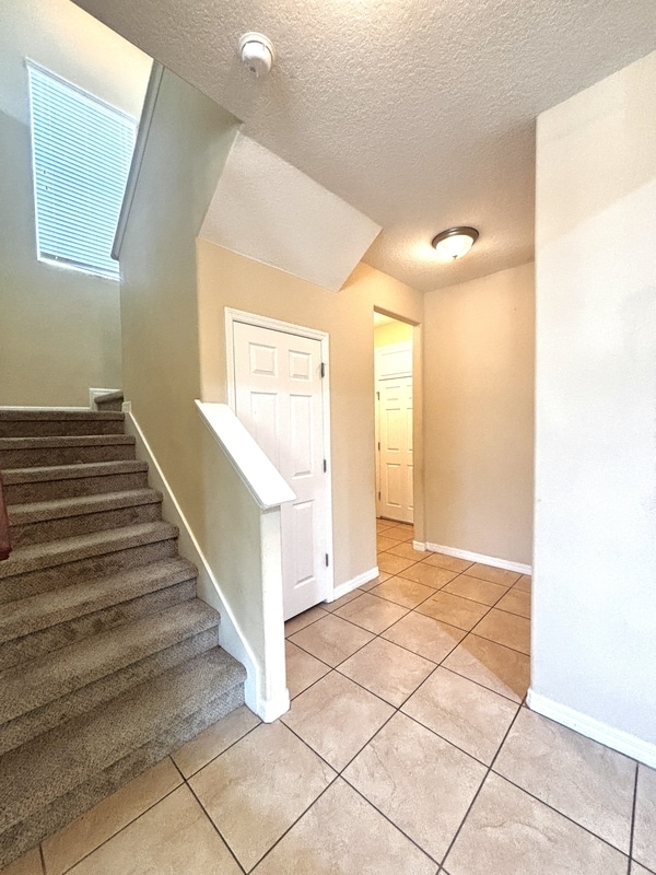 Building Photo - 8554 Tallfield Ave