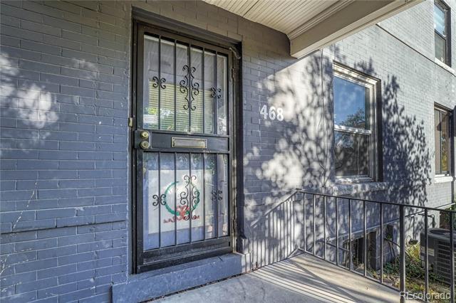 Building Photo - 468 Corona St