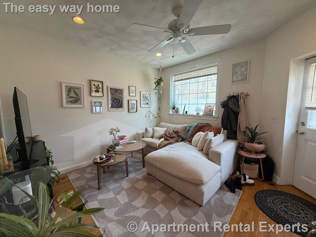 Building Photo - 300 Highland Ave