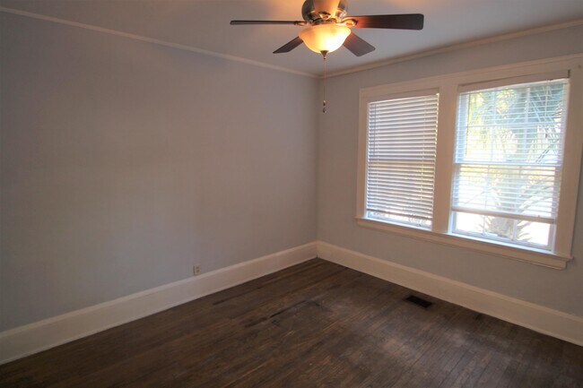 Building Photo - 1025 Goodwin St