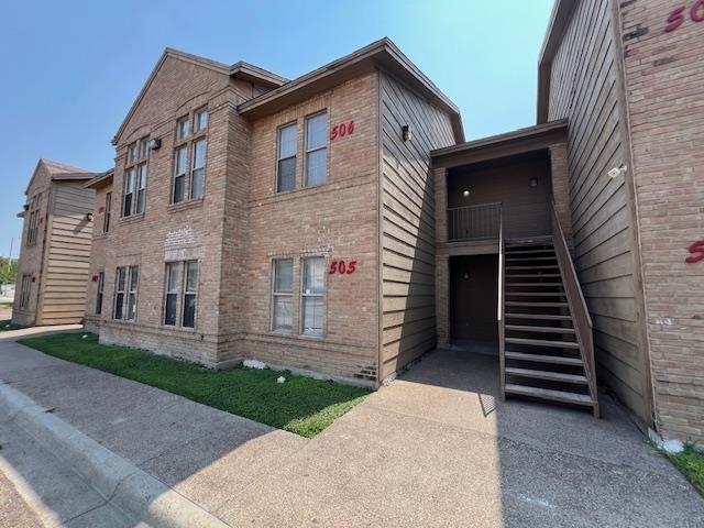 Building Photo - 412 Shiloh Dr