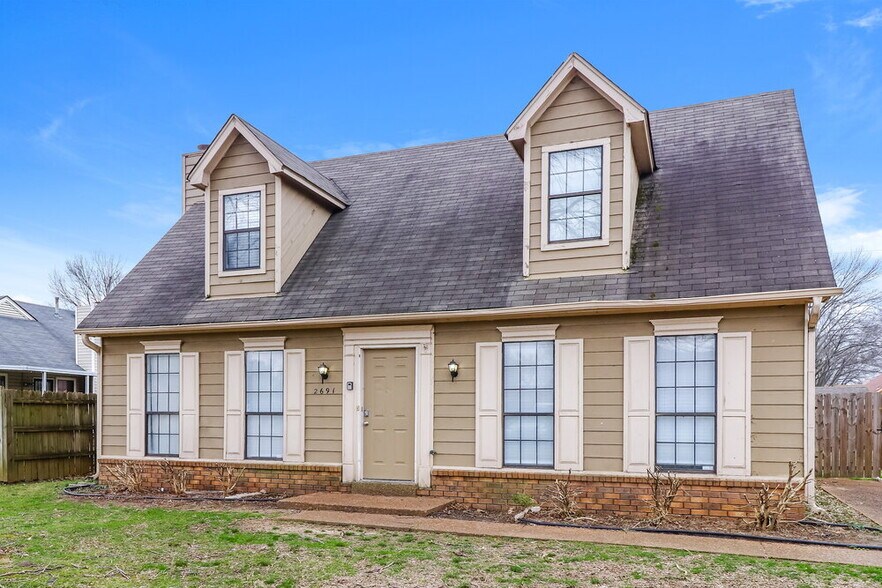 Building Photo - 2691 Country Lawn Cove