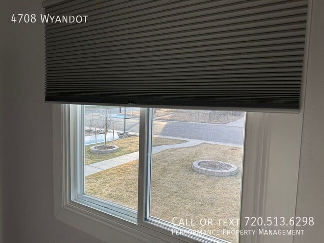 Building Photo - 4708 Wyandot St