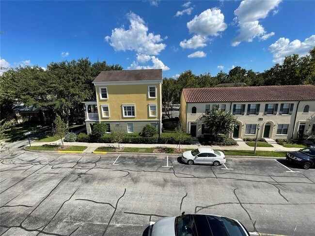 Building Photo - 1020 Siena Park Blvd W