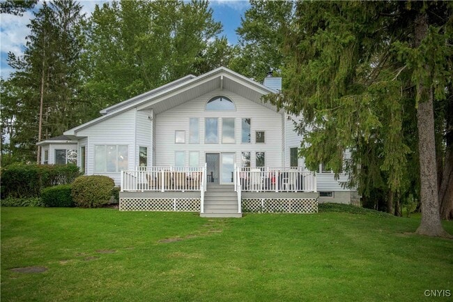 Building Photo - 1916 W Lake Rd