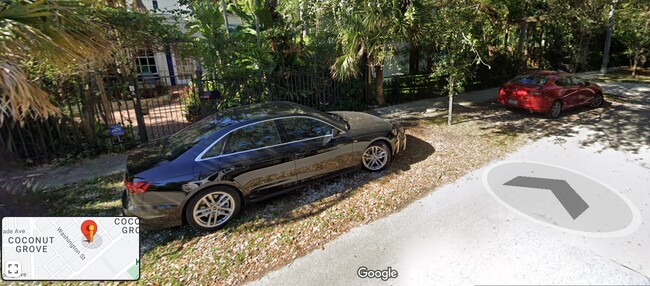 Driveway parking for 2 cars - 3084 Jefferson St