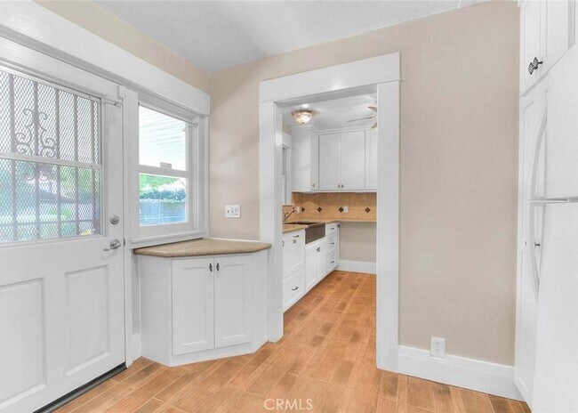 Building Photo - 563 Claremont Pl