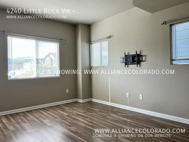 Building Photo - 4240 Little Rock Vw