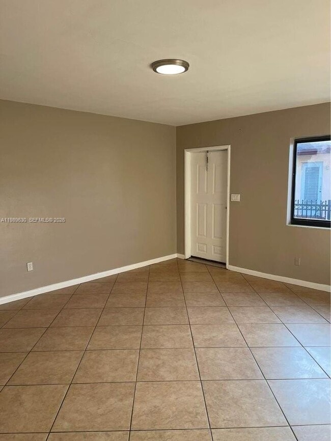 Building Photo - 98 NE 71st St