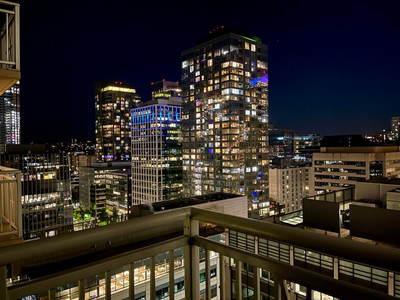 Building Photo - 819 Virginia St