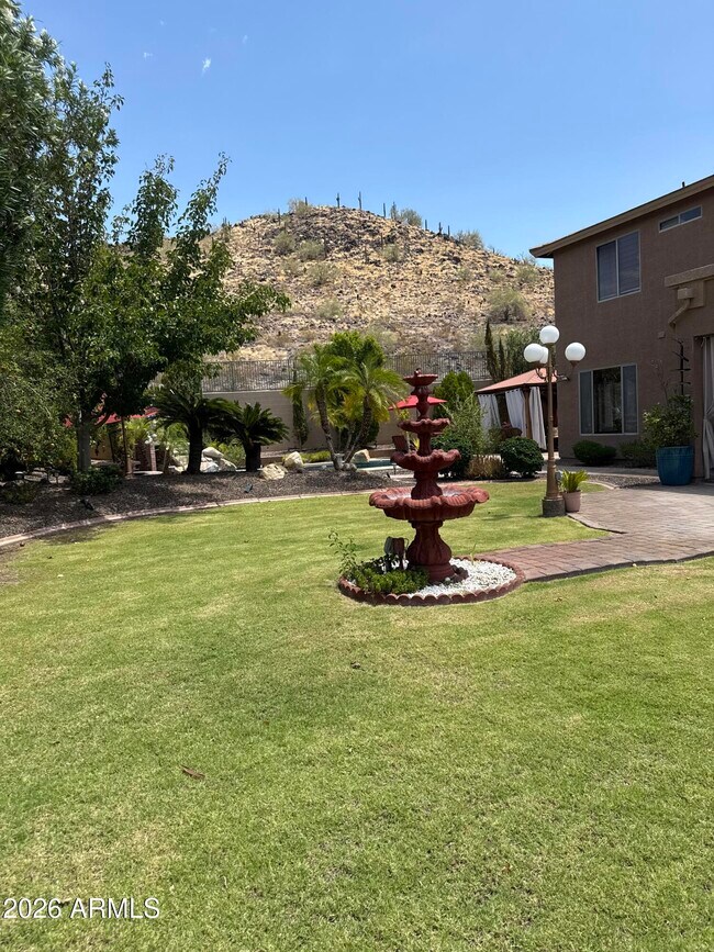 Building Photo - 3928 W Range Mule Dr