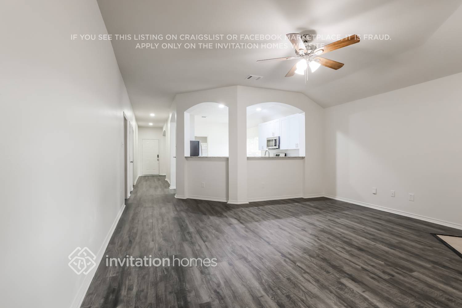 Building Photo - 15414 Misty Dawn Tr